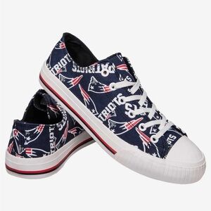 NWOT FOCO Patriots Sneakers, size 9